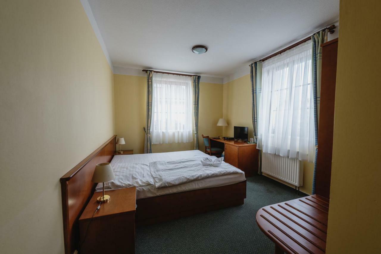 Hotel Taverna Javorník Extérieur photo