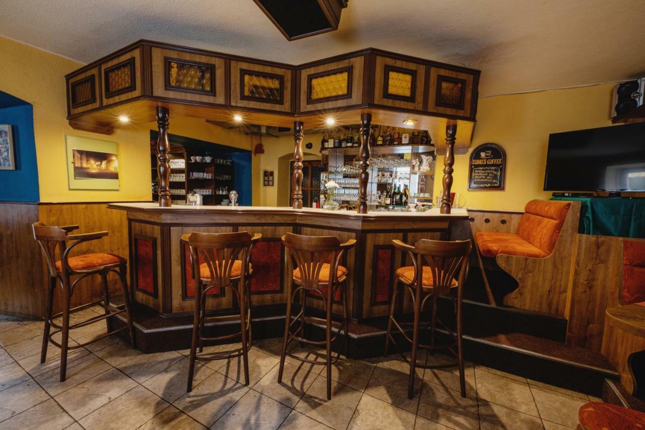 Hotel Taverna Javorník Extérieur photo
